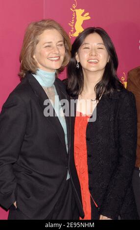 l to r) Actress Lee Young Ae, chairman & CEO of Louis Vuitton Yves