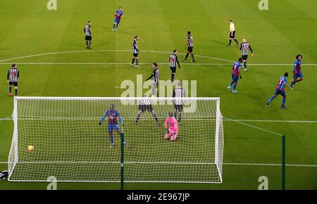 Crystal Palace's Jairo Riedewald (right) celebrates scoring their side's first goal of the game during the Premier League match at St. James's Park, Newcastle. Picture date: Tuesday February 2, 2021. Stock Photo