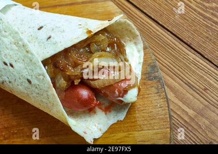 Hot diggedy dogs - American popula r hot dog, Briefly heat the flour tortillas Stock Photo