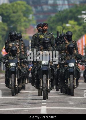 Colombo, Sri Lanka. 3rd Feb, 2021. Sri Lankan Army soldiers during the 73rd Independence Day rehearsal Parade in Colombo on February 3, 2021. Sri Lanka's independence from British colonial rule is celebrated on Feb. 4 each year. Credit: Pradeep Dambarage/ZUMA Wire/Alamy Live News Stock Photo