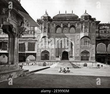 Late 19th century photograph - Gateway of the Palace, Amber, India