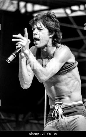 ROTTERDAM, THE NETHERLANDS - JUN 02, 1982:  Singer Mick Jagger from The Rolling Stones during their concert in de kuip stadium in Rotterdam. The Rolli Stock Photo