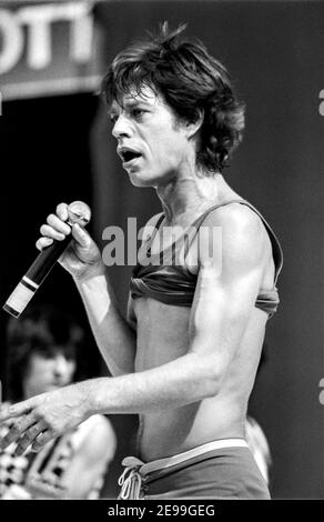 ROTTERDAM, THE NETHERLANDS - JUN 02, 1982:  Singer Mick Jagger from The Rolling Stones during their concert in de kuip stadium in Rotterdam. The Rolli Stock Photo