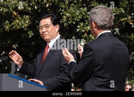 U.S. President George W. Bush participates at the arrival ceremony for Chinese President Hu Jintao on the South Lawn of the White House, on April 20, 2006 in Washington, DC, USA. Photo by Olivier Douliery/ABACAPRESS.COM Stock Photo