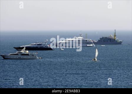 Picture of yachts during the 59th Film Festival of Cannes, France on May 20, 2006. Photo by Axelle de Russe/ ABACAPRESS.COM