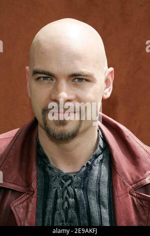 French actor Clovis Cornillac poses at the 'Village' during the 7th day of French Open Tennis tournament held at Roland Garros stadium in Paris, France on June 3, 2006. Photo by Gouhier-Nebinger-Zabulon/ABACAPRESS.COM. Stock Photo