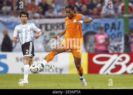 Argentina's Roberto Ayala and Ivory Coast's Didier Drogba during the World Cup 2006, World Cup 2006, Group C, Argentina vs Ivory Coast in Hamburg, Germany on June 10, 2006. Argentina won 2-1. Photo by Christian Liewig/ABACAPRESS.COM Stock Photo