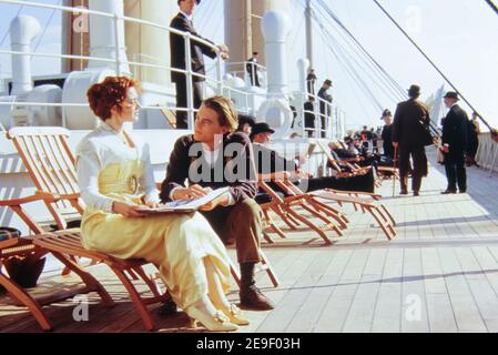 Billy Zane, Frances Fisher, Kate Winslet Titanic (1997) Credit: 20th  Century Fox / The Hollywood Archive / File Reference # 34078-0007FSTHA  Stock Photo - Alamy