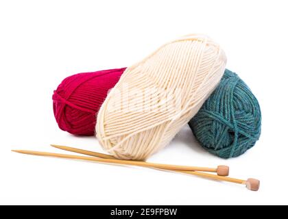 Knitting supplies close-up. Balls of knitting wool in a round wicker basket  Stock Photo - Alamy