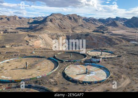 HENDERSON, NEVADA, UNITED STATES - Jan 30, 2021: The structure and open pit remains of Three Kids Mine in the outskirts of Las Vegas near Lake Mead. Stock Photo