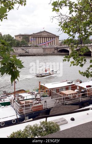 A banner which reads 'Go France' in support of France's national soccer team adorns the facade of the French National Assembly in Paris July 7, 2006. Photo by Nicolas Chauveau/Cameleon/ABACAPRESS.COM Stock Photo