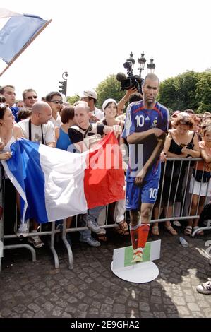 French soccer players meet their fans Place de la Concorde in Paris Stock Photo