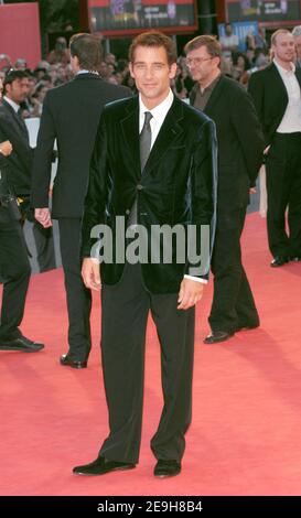 Cast member Clive Owen poses for pictures as he arrives to the premiere of his new film 'Children of Men' at the 63rd annual Venice Film Festival in Venice, Italy, on September 3, 2006. Photo by Nicolas Khayat/ABACAPRESS.COM Stock Photo