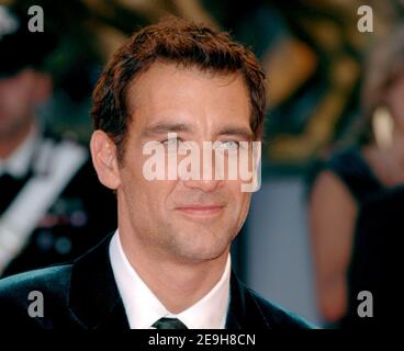 Cast member Clive Owen poses for pictures as he arrives to the premiere of his new film 'Children of Men' at the 63rd annual Venice Film Festival in Venice, Italy, on September 3, 2006. Photo by Nicolas Khayat/ABACAPRESS.COM Stock Photo