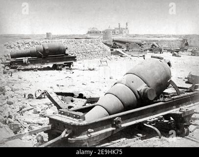 Late 19th century photograph - Guns and  ruins after the bombardment, Alexandria, Egypt, 1882 Stock Photo