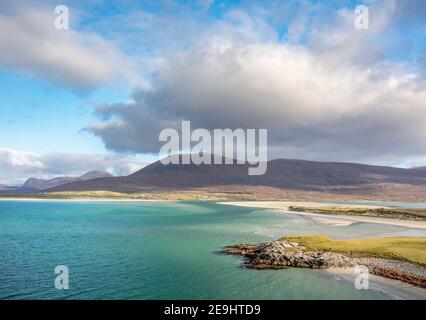 Isle of Lewis and Harris, Scotland: Beautiful turquoise waters and large sand bay of Luskentyre beach on South Harris Island Stock Photo