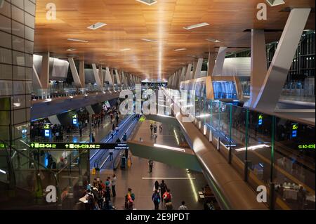 Airport doha hi-res stock photography and images - Alamy