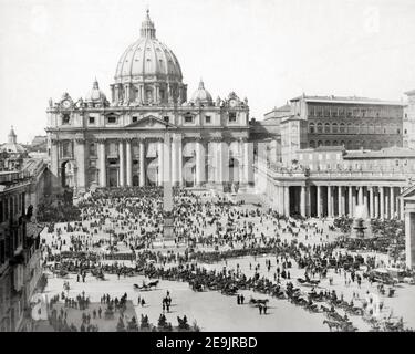 Late 19th century photograph - St Peter's Square, Vatican, Vatican City, Rome, Italy Stock Photo