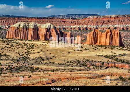 Towers and cliffs in Upper Cathedral Valley, Capitol Reef National Park, Colorado Plateau, Utah, USA Stock Photo