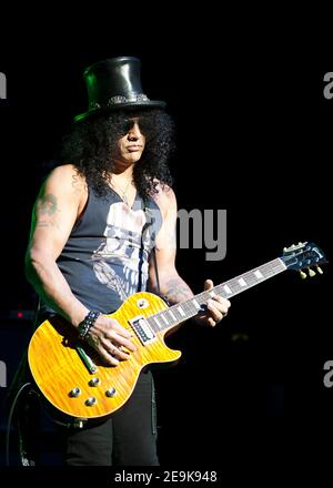 Slash performs live on stage, O2 Academy, Brixton, London Stock Photo