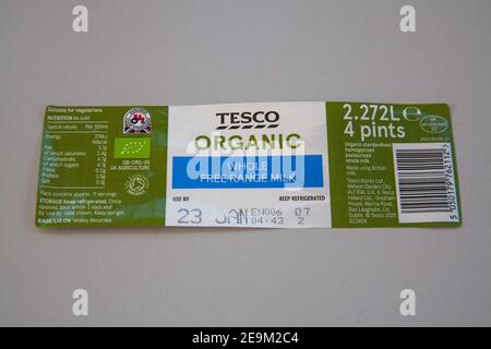 Label from Tesco 4 pints Organic Whole Free Range Milk Stock Photo