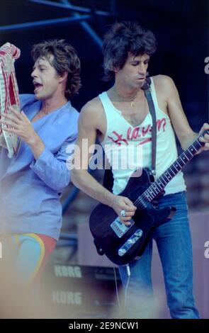 ROTTERDAM, THE NETHERLANDS - JUN 02, 1982:  Singer Mick Jagger and Keith Richards of The Rolling Stones during their concert in de kuip stadium in Rot Stock Photo