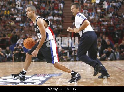 San Antonio Spurs' Tony Parker during an exhibition match at the Bercy Stadium in Paris, France on October 8, 2006. San Antonio Spurs is in Paris as part of NBA Europe Live tour, a promotional event which brought four NBA teams, the Suns, the Philadelphia 76ers, the Los Angeles Clippers and the San Antonio Spurs to Europe. Spurs won 97-84. Photo by Christian Liewig/ABACAPRESS.COM Stock Photo