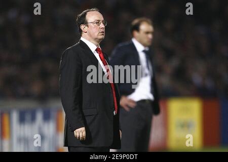 Liverpool's coach Rafael Benitez during the UEFA Champions League, Group C, Girondins de Bordeaux vs Liverpool FC at the Stade Chaban-Delmas in Bordeaux, France on October 18, 2006. Liverpool won 1-0. Photo by Christian Liewig/ABACAPRESS.COM Stock Photo