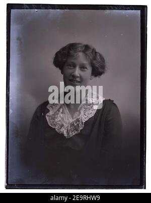 Mrs. Collet Mrs Collett, 13 Nov 1913 (16395736339 Stock Photo - Alamy