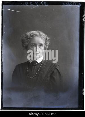 Mrs Curtis, 6 Dec 1911 (17065989845). Stock Photo