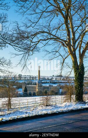 Bliss Tweed Mill in the January snow. Chipping Norton, Oxfordshire, England Stock Photo