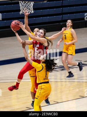 Berkeley, CA U.S. 05th Feb, 2021. A. Utah Utes guard Kemery Martin (15) drives to the basket during the NCAA Women's Basketball game between Utah Utes and the California Golden Bears 62-51 win at Hass Pavilion Berkeley Calif. Thurman James/CSM/17�Թ����� Live News Stock Photo