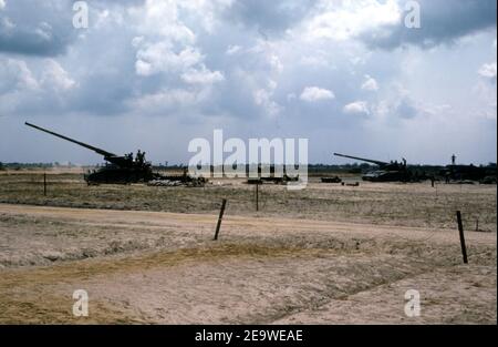 USA Vietnam-Krieg US ARMY Selbstfahrgeschütz (Selbstfahrlafette) M107 175 mm - Vietnam War United States Army Self-Propelled Gun M107 6.9 Inch Stock Photo