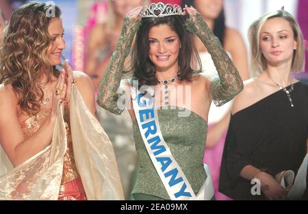 Miss Germany, Shermine Sharivar, wins the 2005 International contest for the election of Miss Europe 2005 held in the Palais des Sports in Paris, on March 12, 2005. Former Miss Europe, Zsuzsanna Laky gives her crown to Shermine Shahrivar. Photo by Bruno Klein/ABACA. Stock Photo