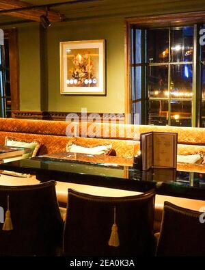 Stylish interior design, The Barnt Green Inn, Birmingham, fine dining restaurant & bar, Premium Country Pubs Stock Photo