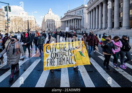 USA. 06th Feb, 2021. Immigration advocates, community organizations, elected officials and friends gathered at Foley Square on February 6, 2021 for a press conference with Carmen Cruz, mother of Erick Díaz-Cruz, who was shot in the cheek by ICE agents at his family's Brooklyn home in February of 2020, to demand that the new administration to investigate I.C.E. for the unjust shooting of Erick Diaz-Cruz and support the calls over asylum and parole for Gaspar Avendaño-Hernandez who remains detained by I.C.E. (Photo by Erik McGregor/Sipa USA) Credit: Sipa USA/Alamy Live News Stock Photo