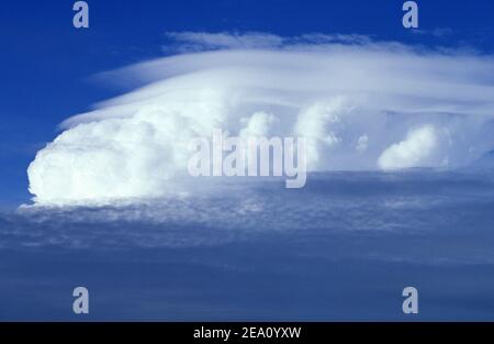 FLUFFY WHITE CLOUD FORMATION OVER COASTAL NEW SOUTH WALES, AUSTRALIA. Stock Photo