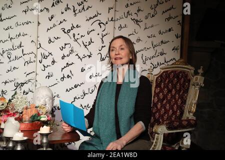 Josephine Hoppe (Tochter von Rolf Hoppe) bei der Aufzeichnung der Fernsehsendung zum 100. Geburtstag von Herbert Köfer in Hoppes Hoftheater in Dresden Stock Photo