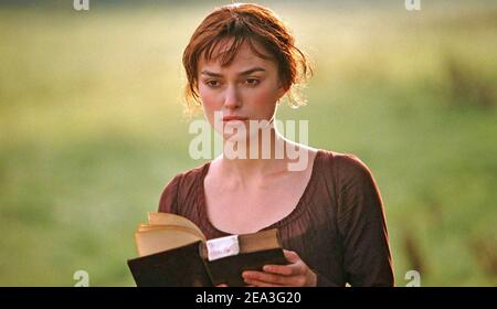 PRIDE AND PREJUDICE  2005 Focus Features film with Keira Knightley as Elizabeth Bennett Stock Photo