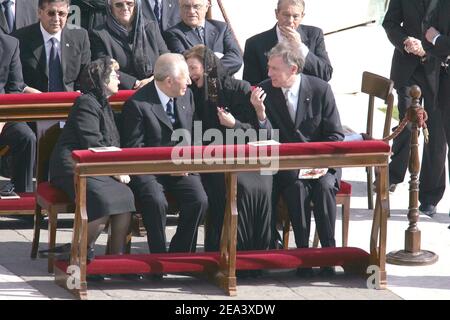 German President Horst Koehler, right, and his wife Eva are listening the installment Mass of Pope Benedict XVI in St. Peter's square at the Vatican, Sunday, April 24, 2005. Photo by Laurent Zabulon/ABACA. Stock Photo