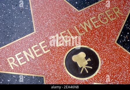 Renee Zellweger is honored with the 2,286th star on the Hollywood Walk of Fame. Los Angeles, May 24, 2005. (Pictured: Renee Zellweger). Photo by Lionel Hahn/Abaca. Stock Photo