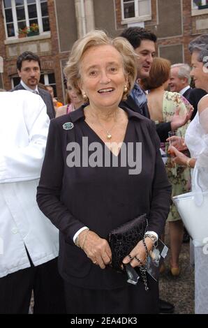 France's First Lady Bernadette Chirac attends a charity gala to benefit the 'Fondation pour l'Enfance' presided by Mrs Giscard d'Estaing, at the Manufacture de Sevres, near Paris, France, on June 20, 2005. Photo by Bruno Klein/ABACA Stock Photo