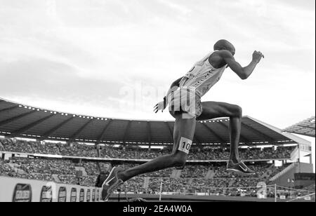 Saif Saaeed Shaheen of Qatar competes on men's 3000 meters steeplechase during the IAAF Golden League Meet in the Roi Baudouin Stadium on September 26, 2005, in Brussels, Belgium. Photo by Nicolas Gouhier/CAMELEON/ABACAPRESS.COM Stock Photo