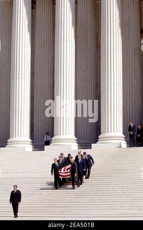 The casket with the remains of Rehnquist, the nation's 16th chief justice is lie in repose at the Supreme Court on wednesday September 7 2005 in Washington DC.Rehnquist will be buried the same day in Arlington National Cemetery. Photo by Olivier Douliery/ABACAPRESS.COM Stock Photo