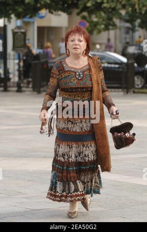 French singer Regine attends the civil wedding of former French tennis player Henri Leconte with Florentine, at the city hall in Levallois, near Paris, France, on September 9, 2005. Photo by Mousse-Gorassini/ABACAPRESS.COM. Stock Photo