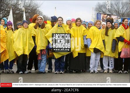 © Olivier Douliery/ABACA. 55147-1. Washington-DC-USA, January 22, 2004. The annual March for Life to mark the 31st anniversary of the 1973 Supreme Court Roe v. Wade abortion decision. Stock Photo