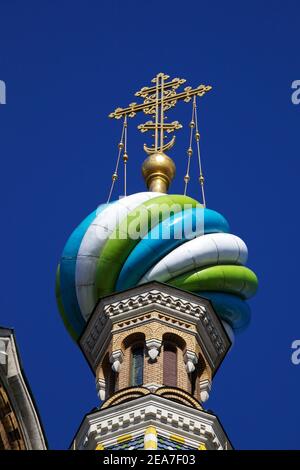 Onion Domes and Crosses, The Church of the Resurrection of Christ, The Saviour on the Spilled Blood, UNESCO World Heritage Site, St. Petersburg, Russi Stock Photo