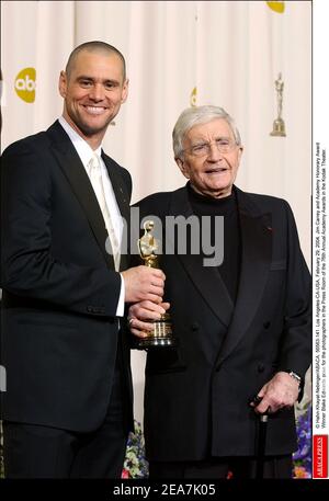 Jim Carrey and Academy Honorary Award Winner Blake Edwards pose for the photographers in the Press Room of the 76th Annual Academy Awards in the Kodak Theater, Los Angeles, CA. (Pictured : Jim Carrey, Blake Edwards) Photo by Hahn-Khayat-Nebinger/ABACA Stock Photo