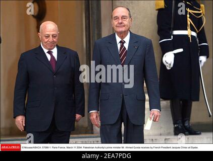 © Mousse/ABACA. 57066-1. Paris-France, March 11 2004. French President Jacques Chirac welcomes Palestinian Prime Minister Ahmed Qorei at the Elysee Palace. Stock Photo