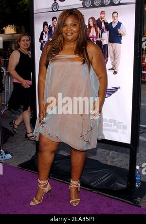 Mo'Nique arrives on the purple carpet at the Soul Plane premiere held at the Mann Village Theatre in Los Angeles, on Monday, May 17, 2004. (Pictured : Mo'Nique). Photo by Nicolas Khayat/ABACA. Stock Photo